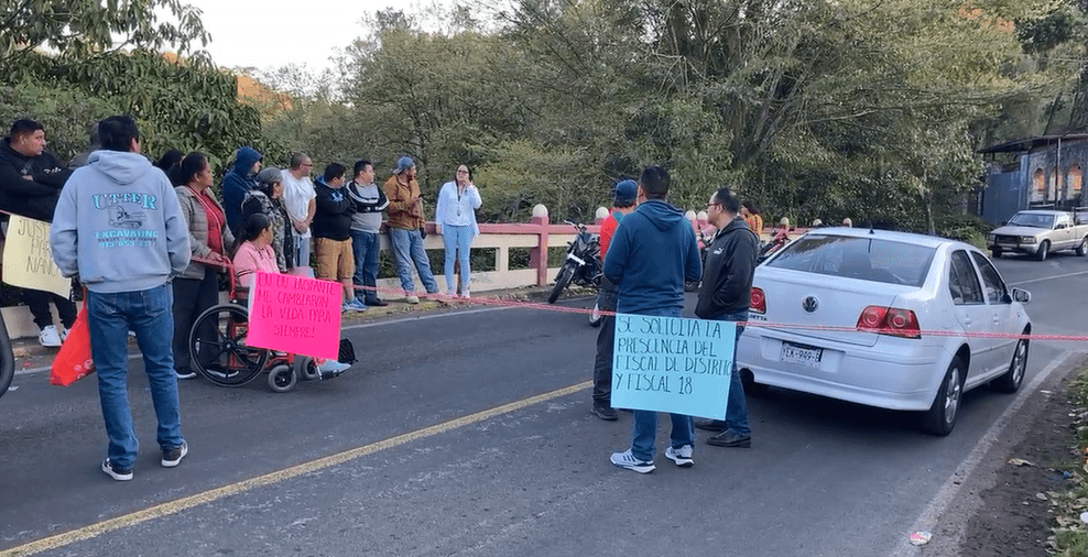 3 años sin justicia por accidente de tráiler en Naolinco; bloquean carretera Banderilla-Misantla