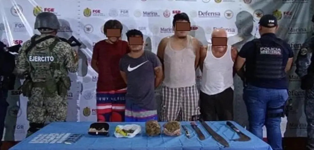Caen 4 con armas, cristal y marihuana en Playa Vicente, Veracruz
