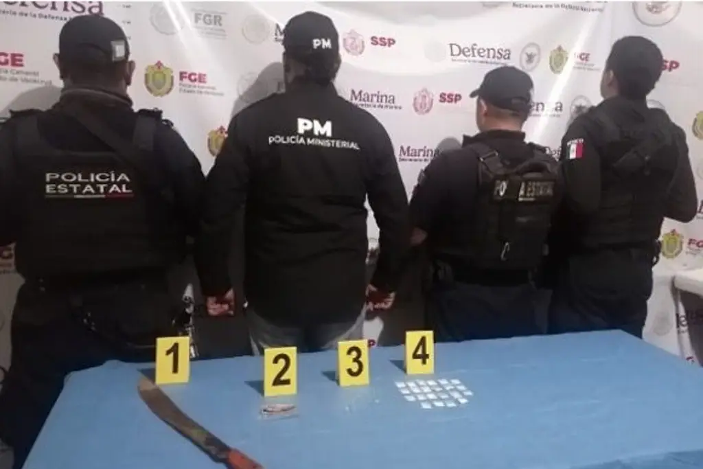Aseguran drogas en cateo en Tres Valles