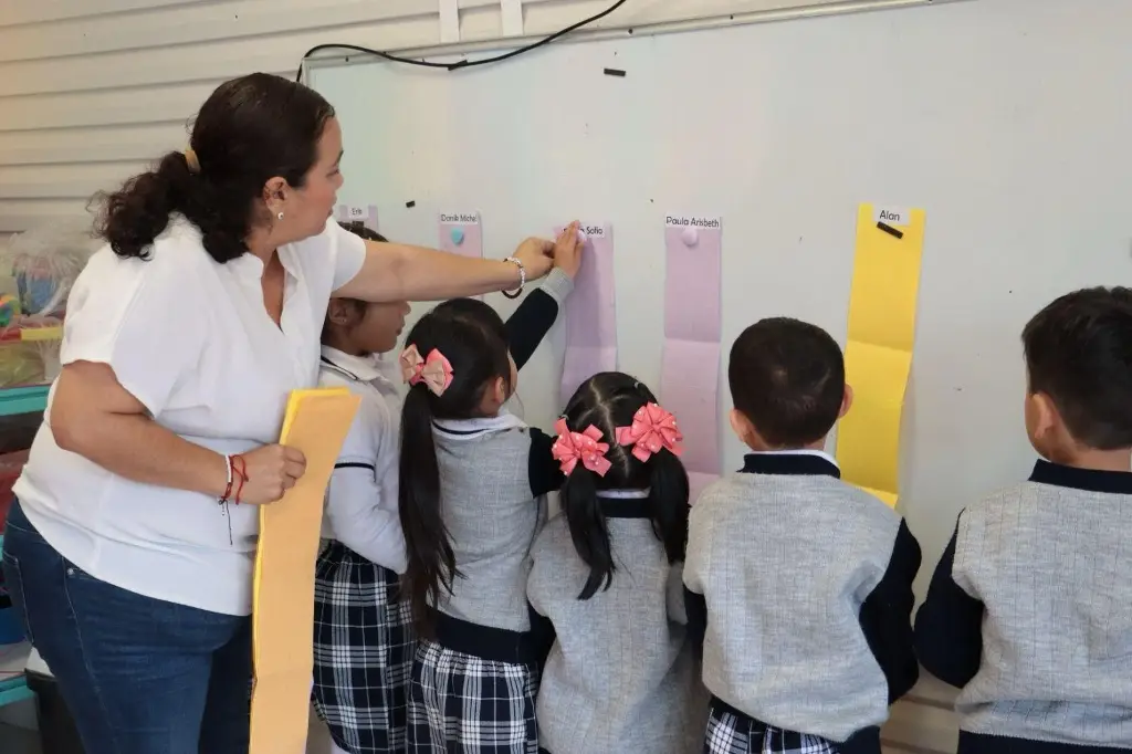 Regresan a clases más de un millón de alumnos de educación básica en Veracruz