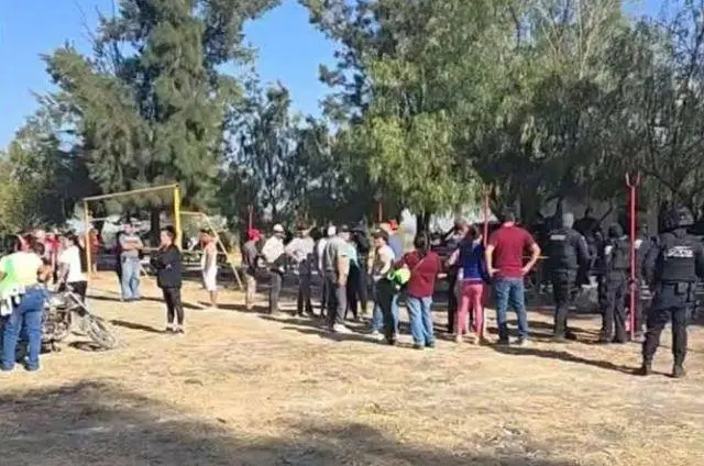 Ataque armado en campo de futbol deja 4 muertos en Salamanca