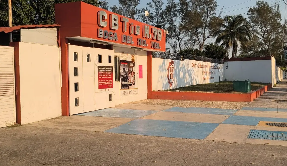 Tras golpiza a alumnos del Cbtis 79 de Boca del Río, piden apoyo a padres