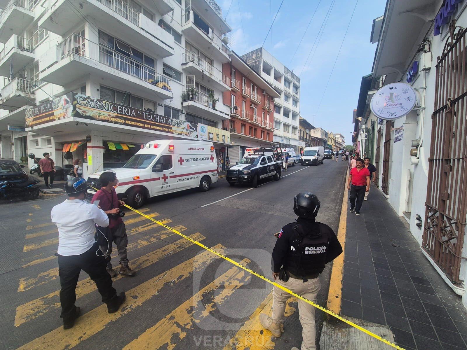 Muere hombre en propiedad de la fiscalía en el centro de Xalapa