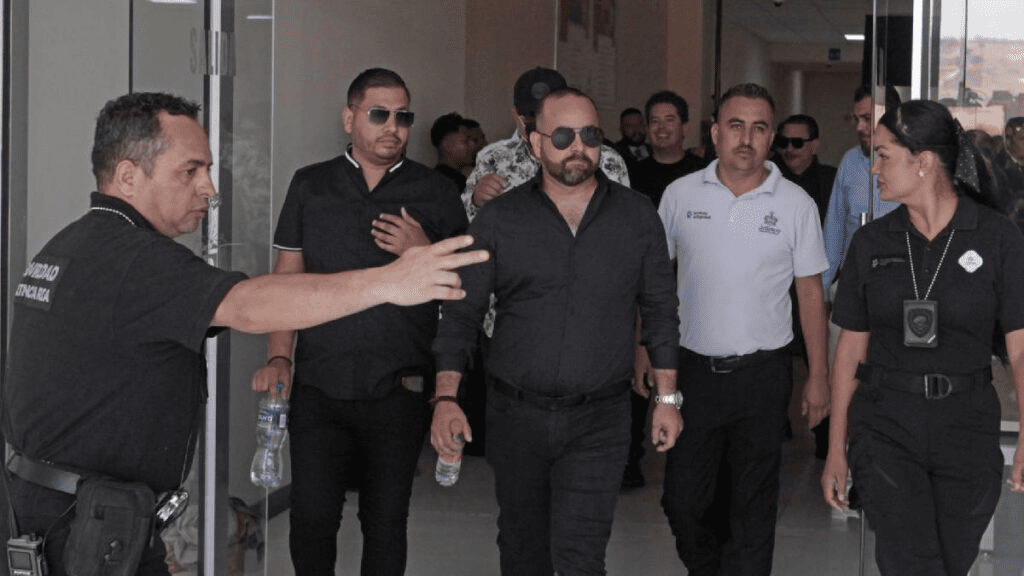 “Los Alegres del Barranco” son vinculados a proceso por apología del delito