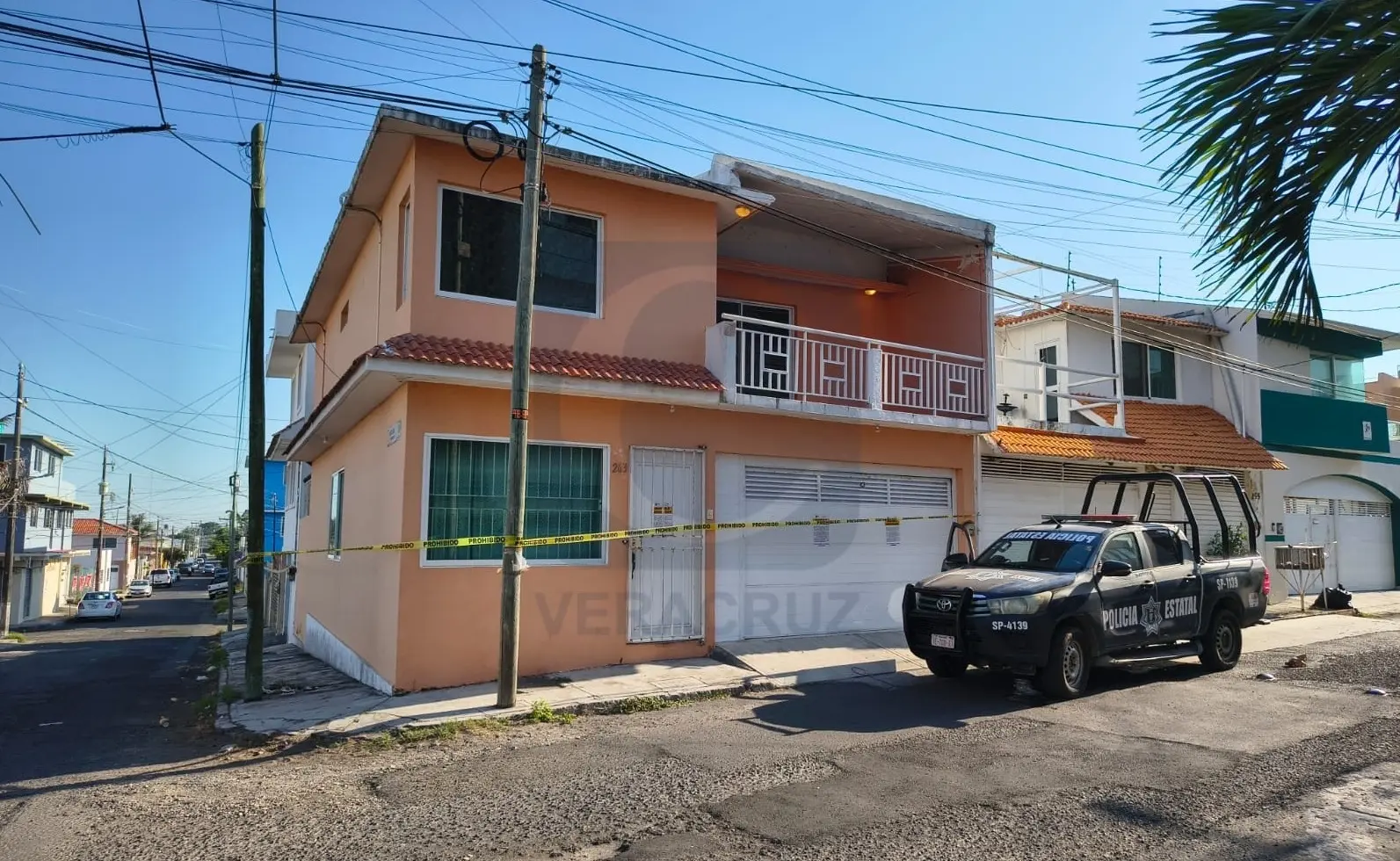 Aseguran casa en Boca del Río tras asesinato de 2 agentes de la FGR
