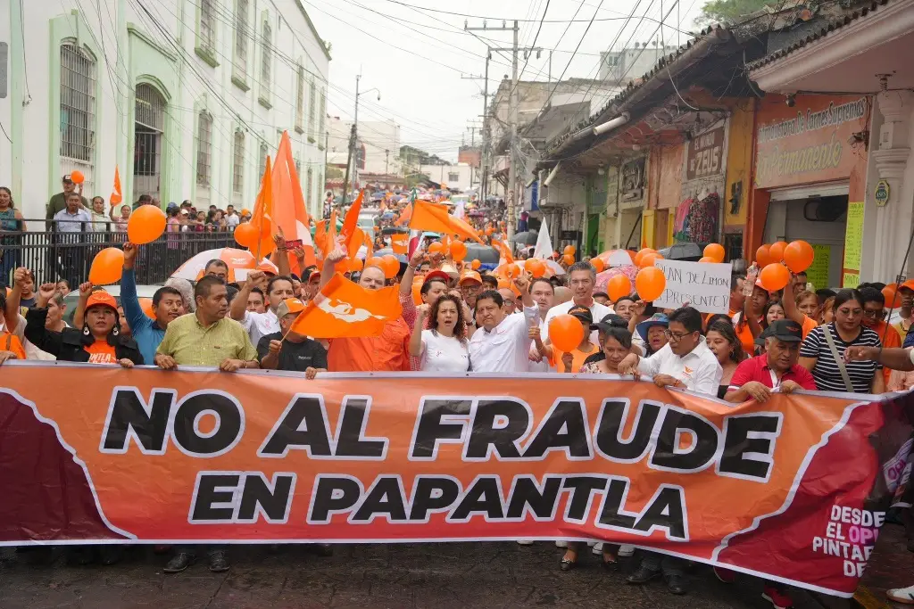 Movimiento Ciudadano acusa fraude en Papantla; protesta en calles