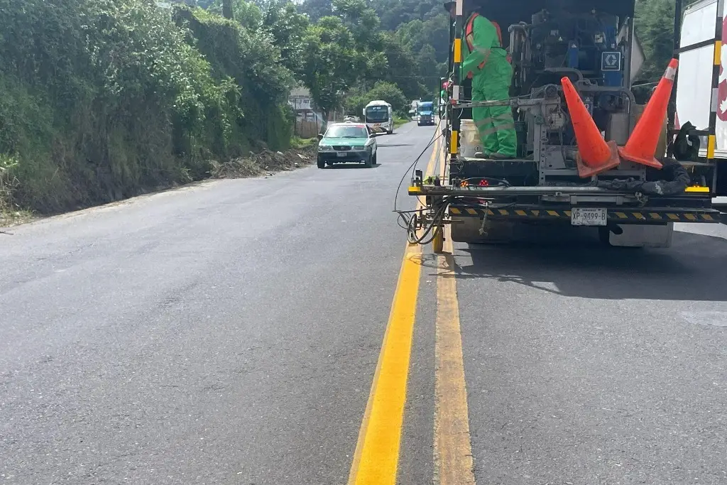 Instalan señalamientos en carreteras de Veracruz