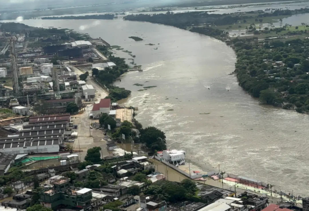 Vigilan río Coatzacoalcos tras llegada del huracán Erick al sur del país