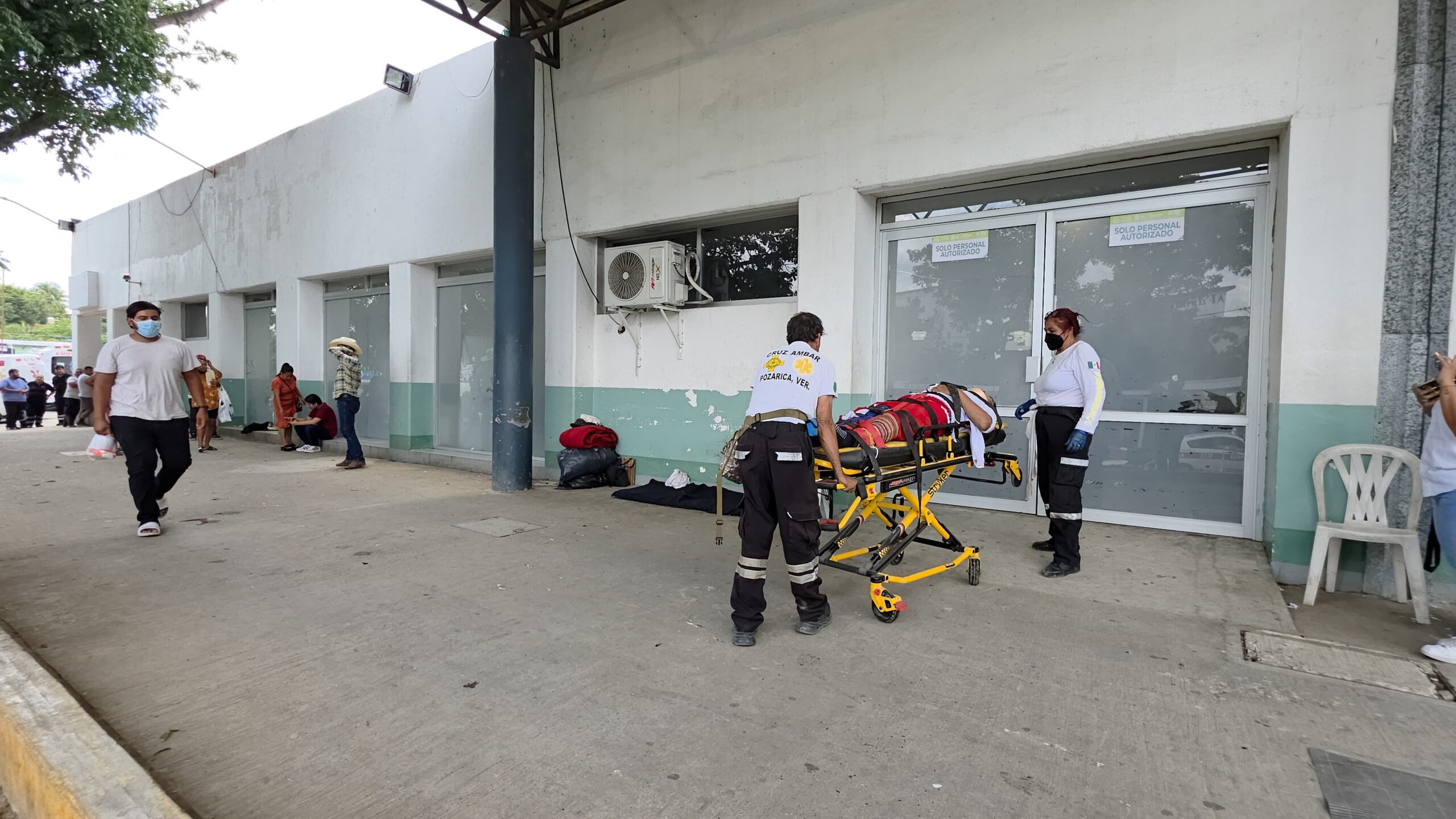 Dieron de alta a voladores de Papantla accidentados en Tihuatlán