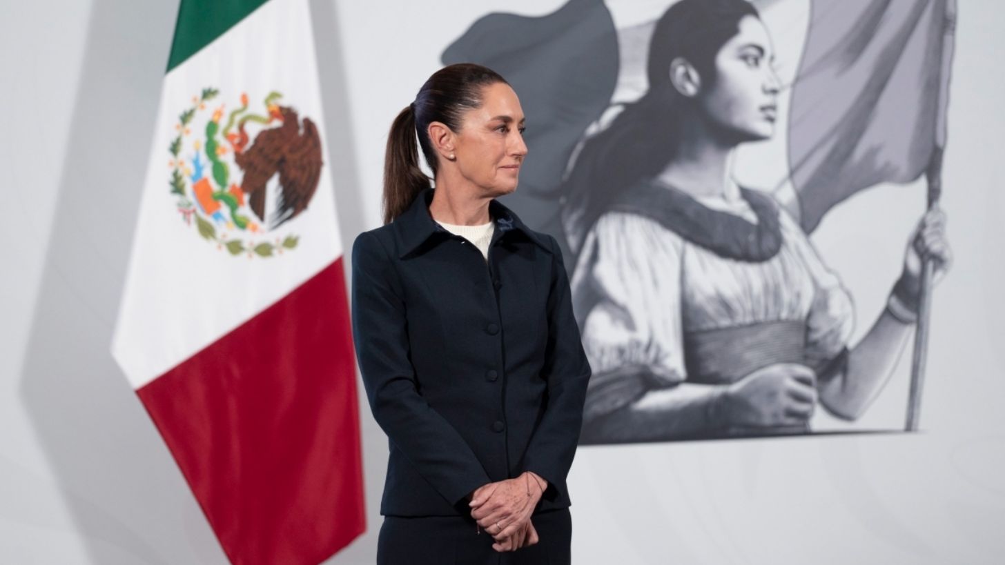 Claudia Sheinbaum rechaza propuesta para enviar a migrantes al “Alcatraz de los Caimanes” en Florida