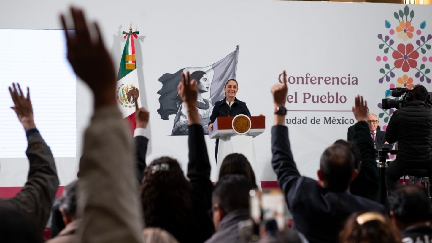 Claudia Sheinbaum reacciona a participación de Enrique Peña Nieto en documental del NAIM