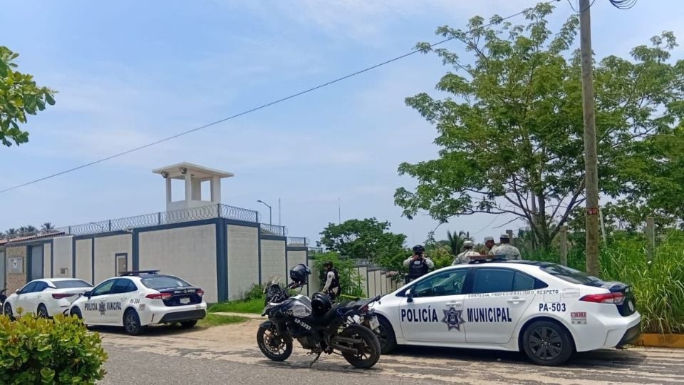 Abandonan dos piernas humanas a un costado de la Guardia Nacional en Coatzacoalcos