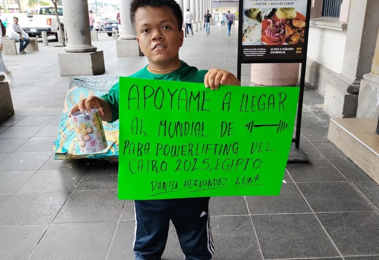 Daniel, atleta de talla baja, busca apoyo para competir en Egipto