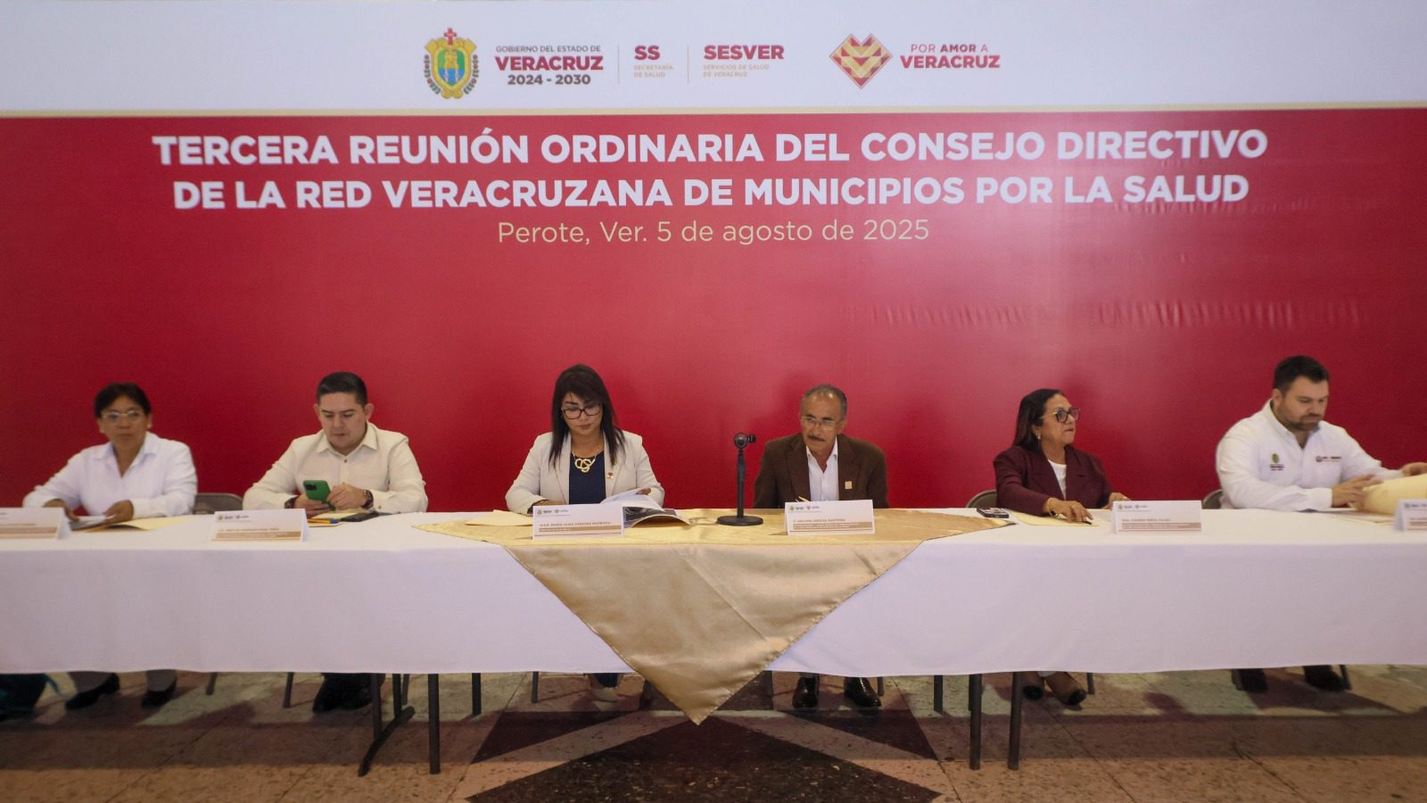 Salud garantiza atención médica para grupos vulnerables y enfermedades crónicas