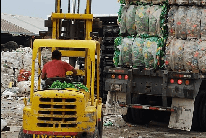 Matan a balazos a chatarrero en Martínez de la Torre