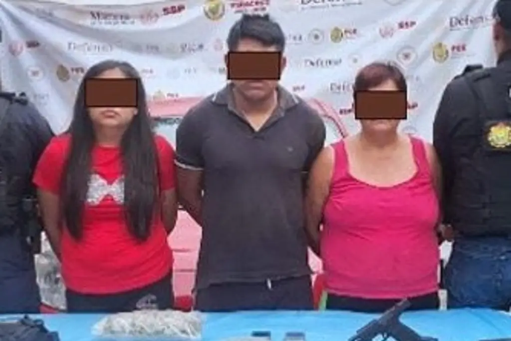 Santiago Tuxtla: Caen tres con drogas y arma de fuego