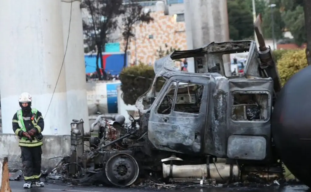 Muere el chofer de pipa que explotó en puente de La Concordia; tenía 34 años