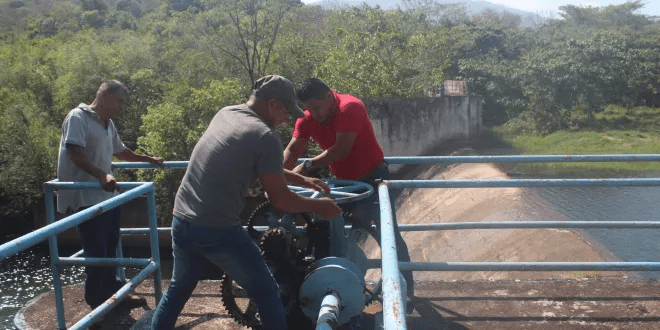 Exigen la liberación de 4.7 MDP para abrir las válvulas de la presa Yuribia