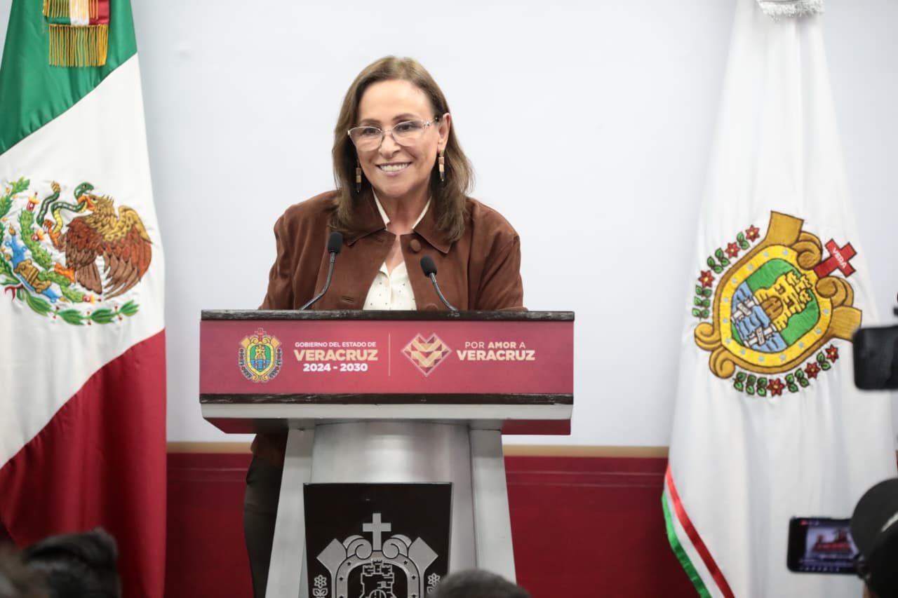 Emiten decreto para crear fideicomiso y pagar seguro institucional a burócratas