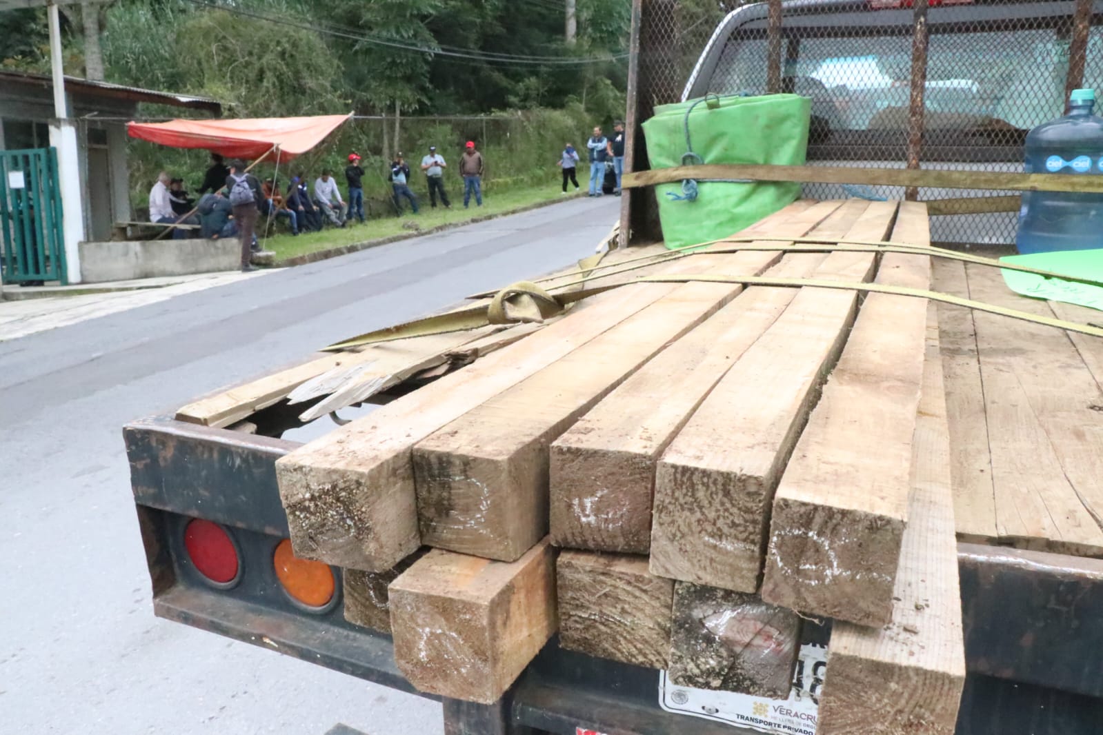 Técnicos forestales de Perote toman Semarnat en Xalapa