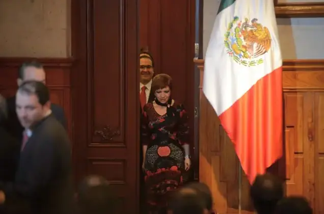 Por convenios ilegales, enjuiciarán a Gina, exvocera de Duarte