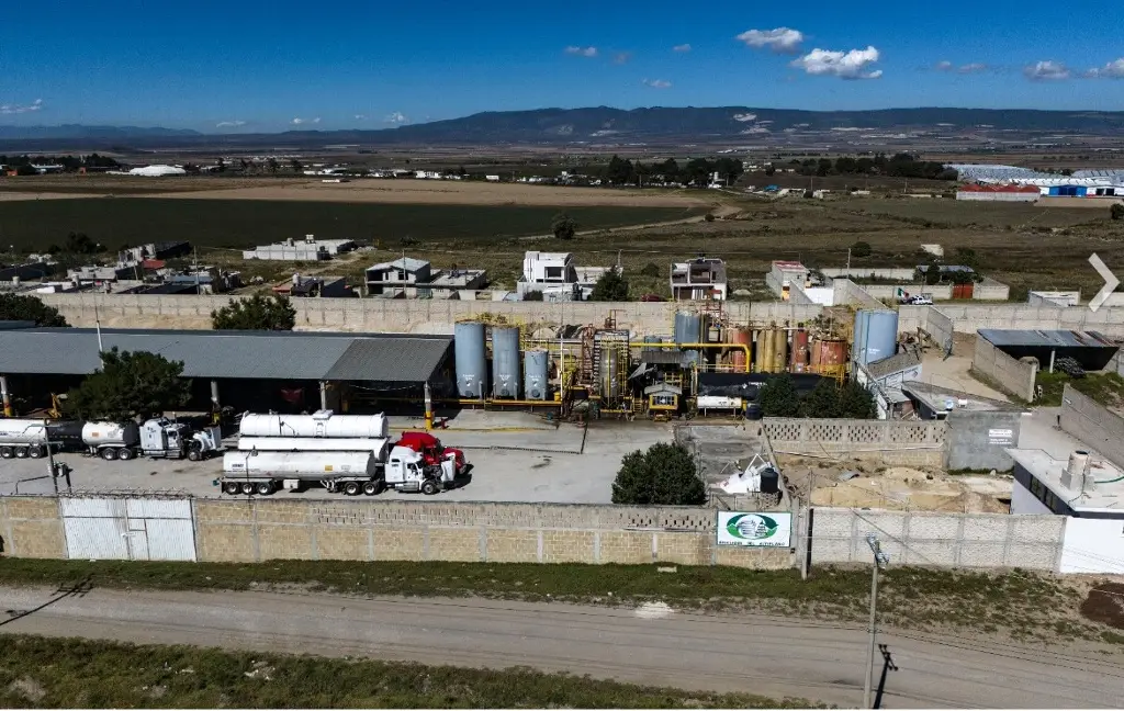 Revelan que laboraba con permisos la planta huachicolera asegurada por Semar en Veracruz