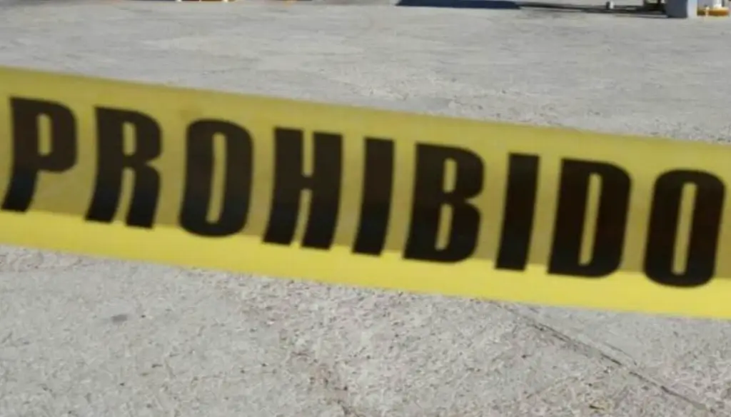 Fatal choque entre tráiler y pipa en autopista de Veracruz; hay un muerto