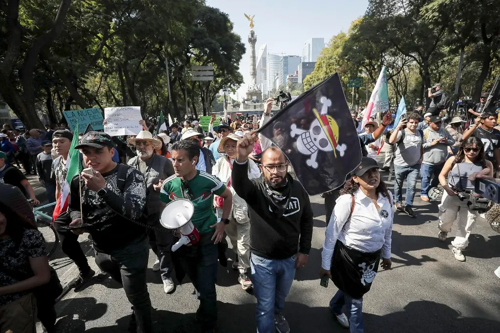 Segunda marcha Generación Z se realiza con poca gente y sin disturbios
