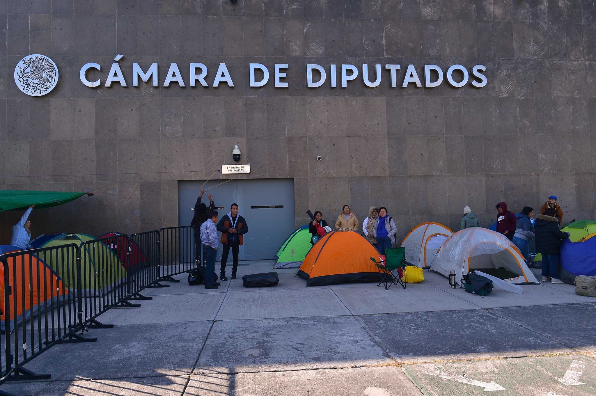 Maestros de la CNTE ‘expulsan’ a la Suprema Corte: Sesionarán en sur de CDMX por bloqueos