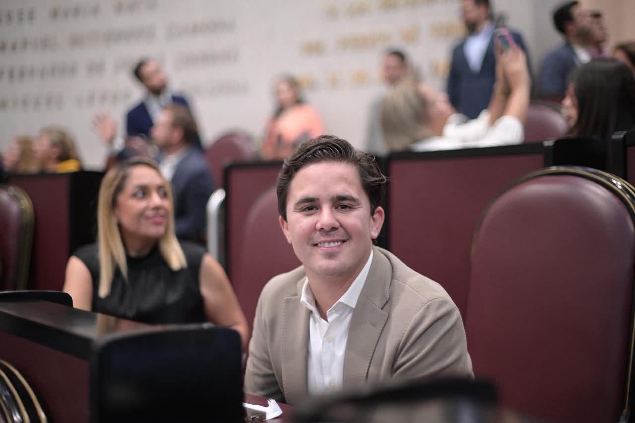 Diputado Rafa Fararoni gestiona solución territorial a favor de habitantes de Texhuacan 