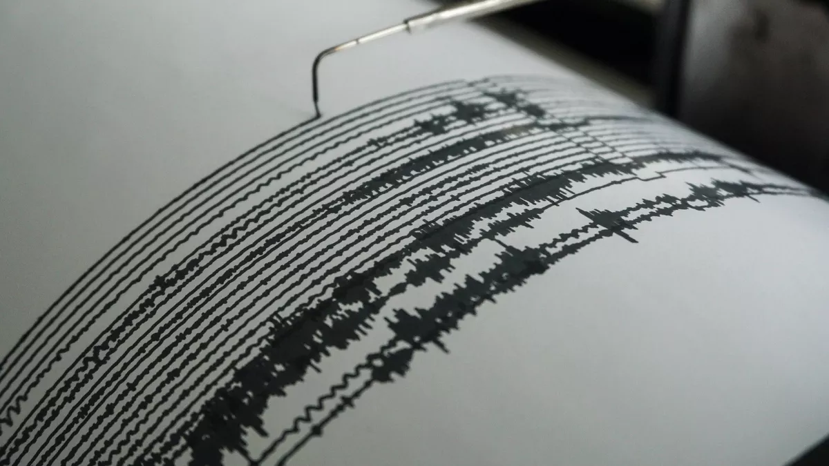 Terremoto de 7.6 ‘estremece’ a Japón; activan alerta por tsunami y urgen a evacuar a 13 mil personas