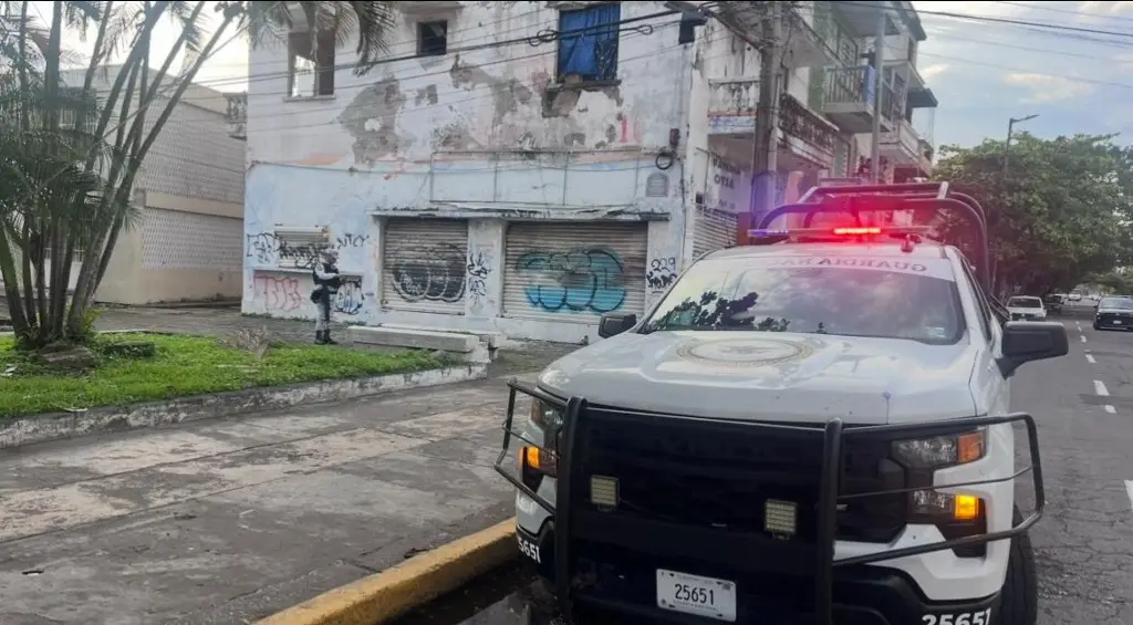 Adulto mayor pierde la vida en la vía pública en Veracruz