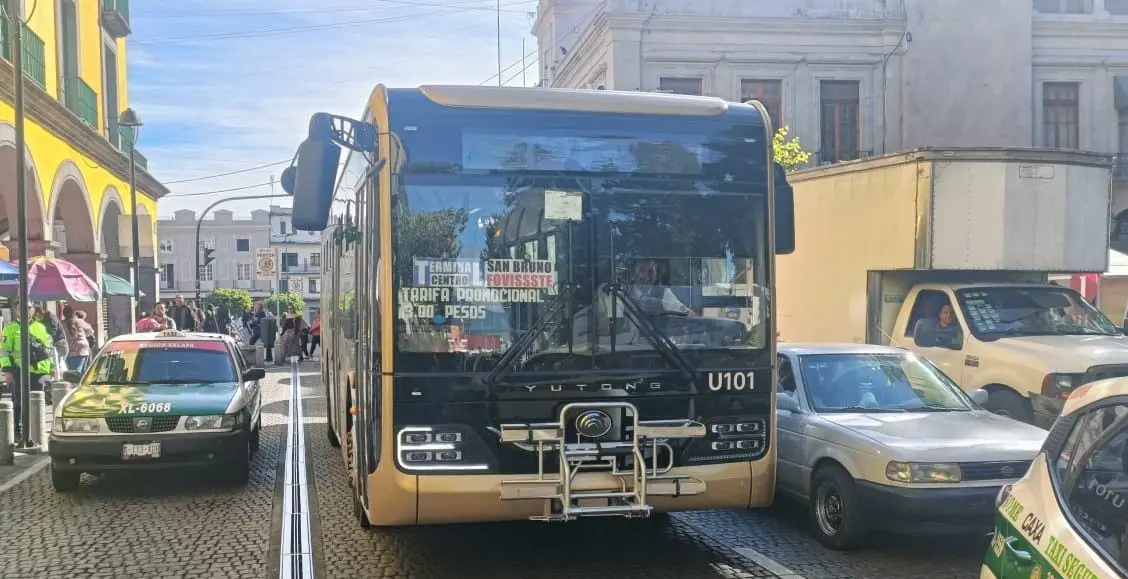 Calles angostas y camiones largos frustran proyecto Ulúa en Xalapa