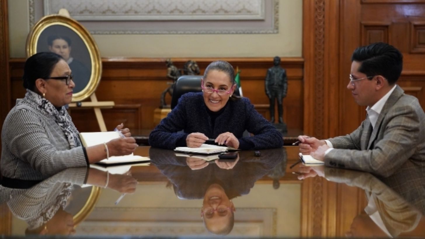 Claudia Sheinbaum invita al Papa León XIV a visitar México