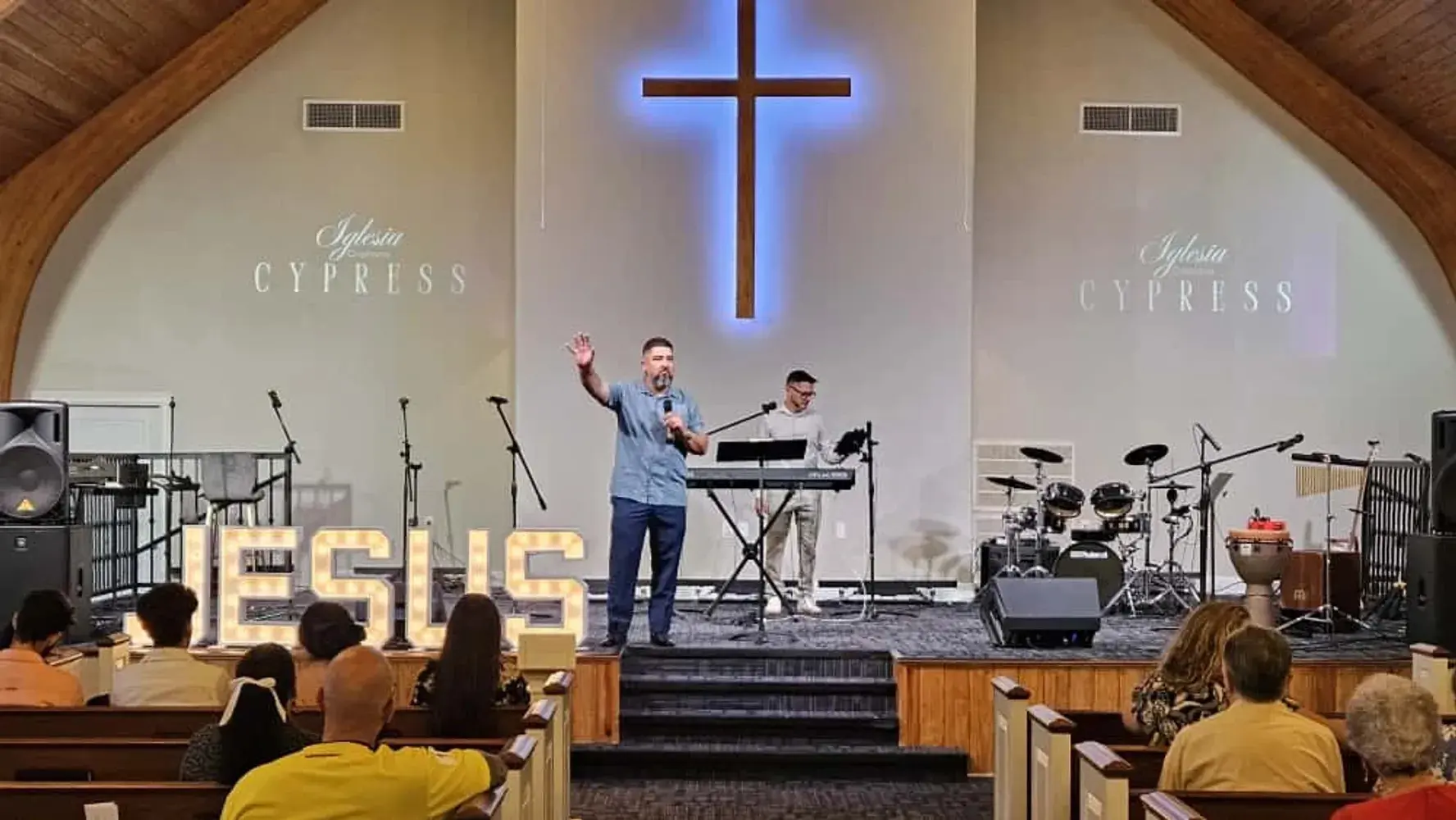 Pastor cristiano, vinculado por abuso sexual a su hijastro en Veracruz