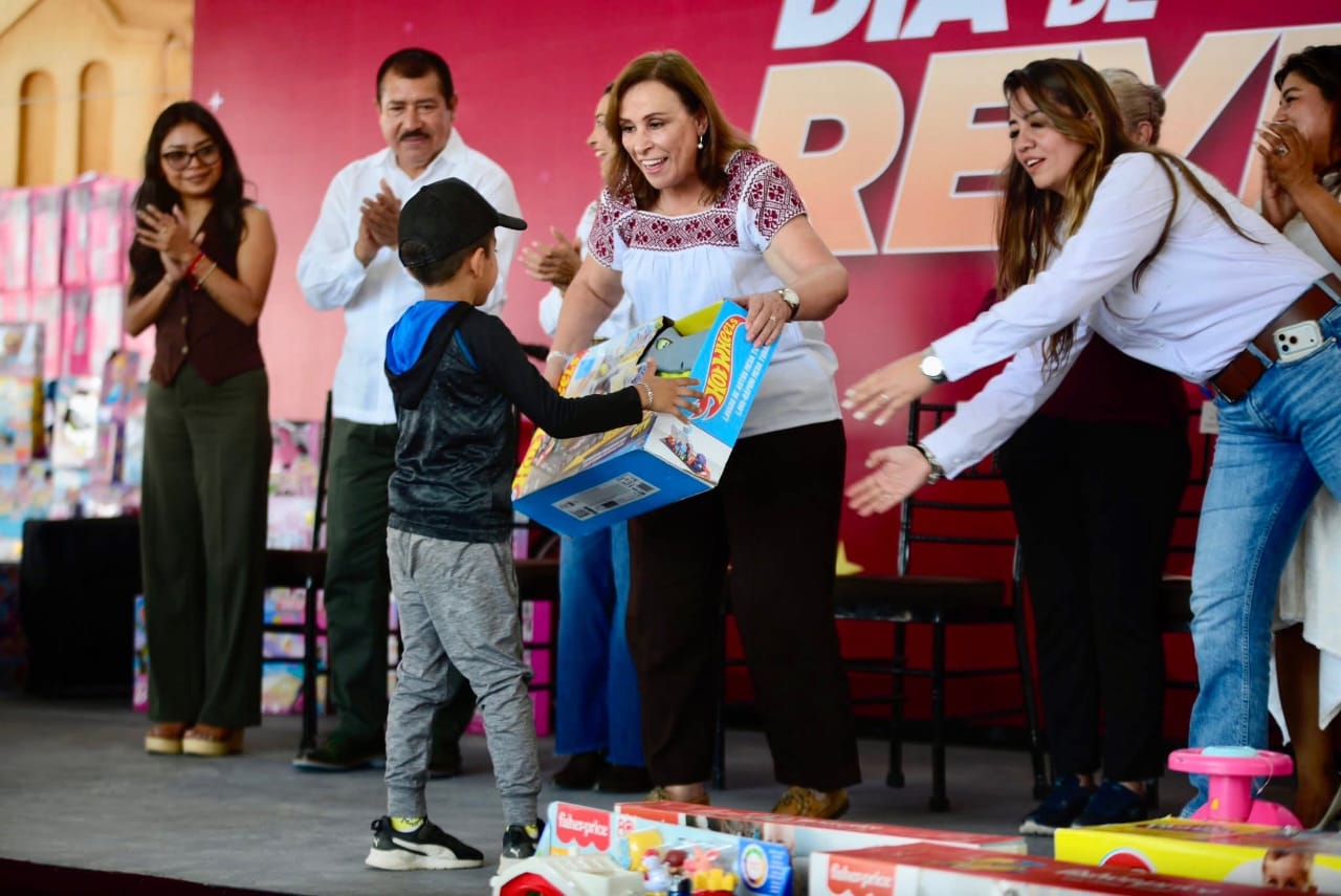Las niñas y los niños deben ser felices: Rocío Nahle celebra Día de Reyes en Álamo