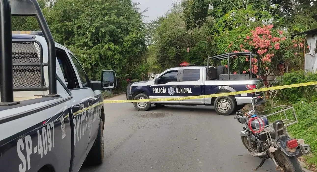 Hallan cuerpo calcinado de mujer en camino vecinal de Agua Dulce