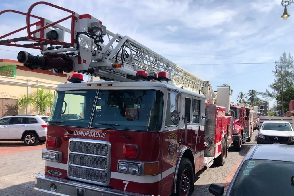 Se incendia motocicleta de presuntos ladrones en Veracruz