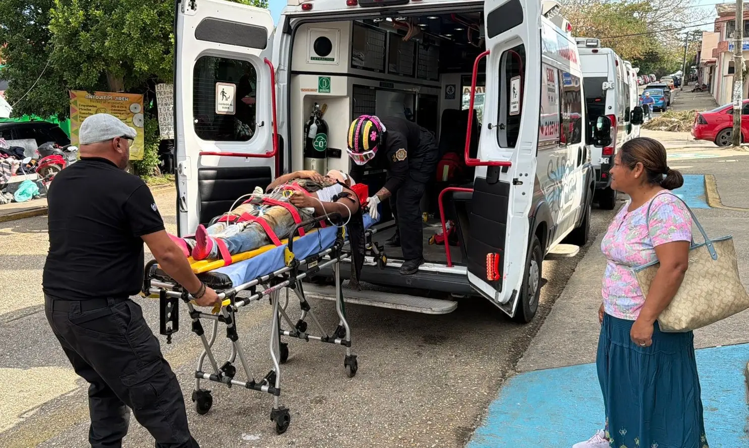 Cae albañil de cinco metros de altura en Coatzacoalcos