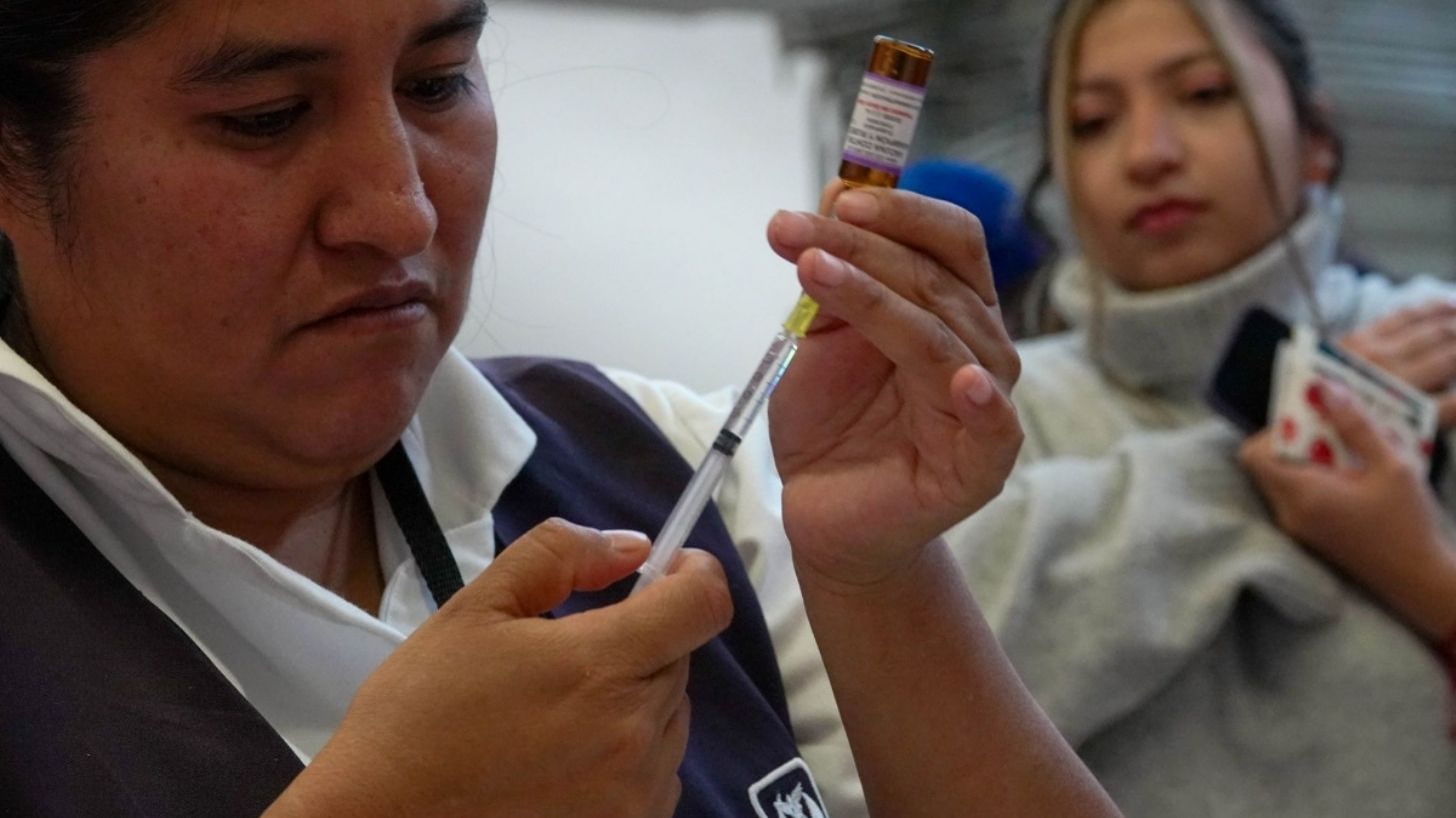 Samantha Gaertner asegura que hay vacunas suficientes contra el sarampión: “Es una situación mundial”