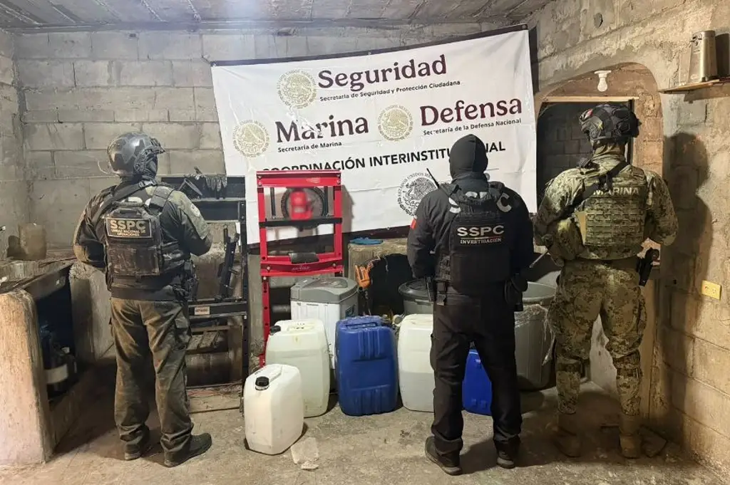 Aseguran laboratorio clandestino en Sinaloa; hay detenidos