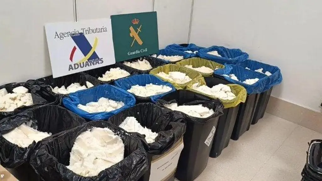 Detienen a mexicano con 625 kilos de metanfetamina oculta en aceite de coco, en España