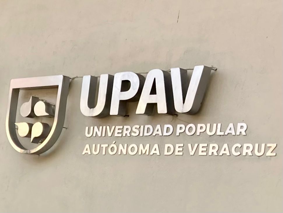 Fiscalía de Veracruz y Anticorrupción ejecutan cateos por caso UPAV y aseguran evidencia clave