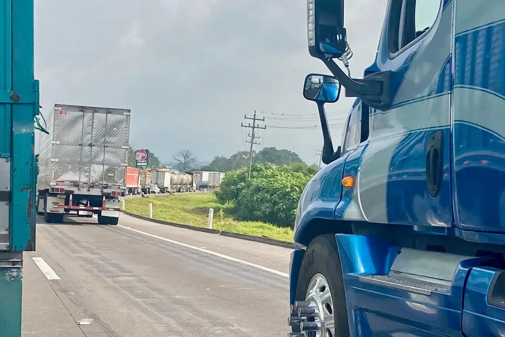 ¿Qué carreteras de Veracruz serán afectadas por el paro camionero? Esto dicen transportistas