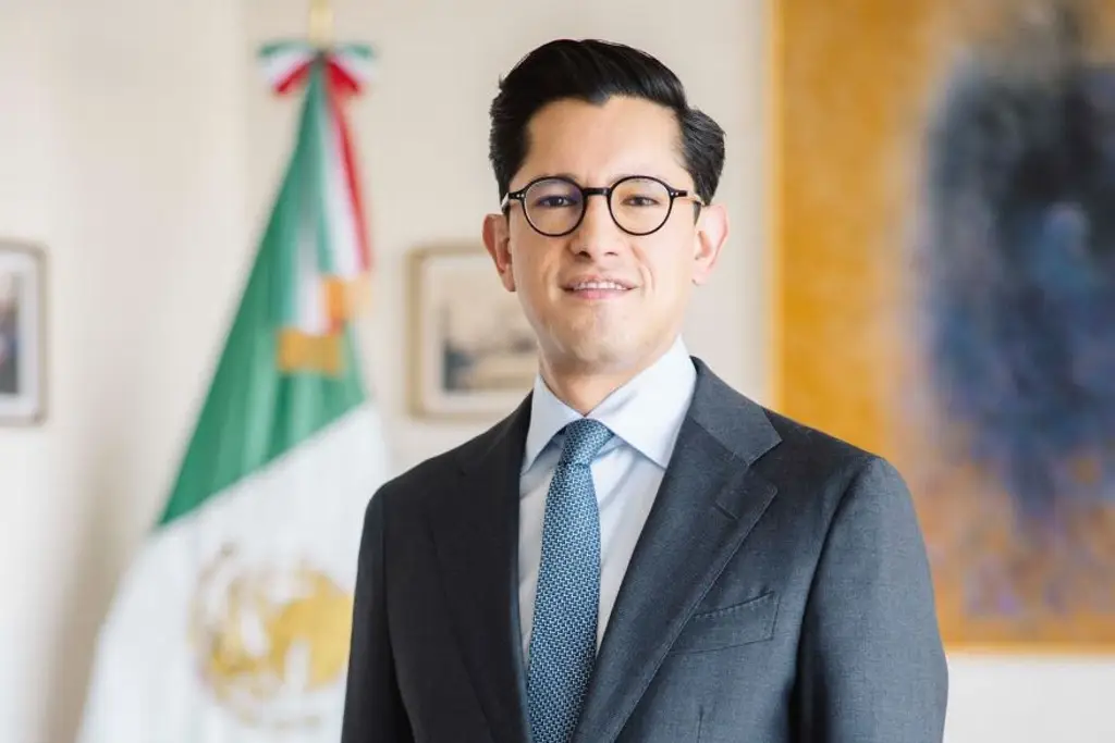 Nuevo canciller mexicano, Roberto Velasco, sostiene llamada con Marco Rubio