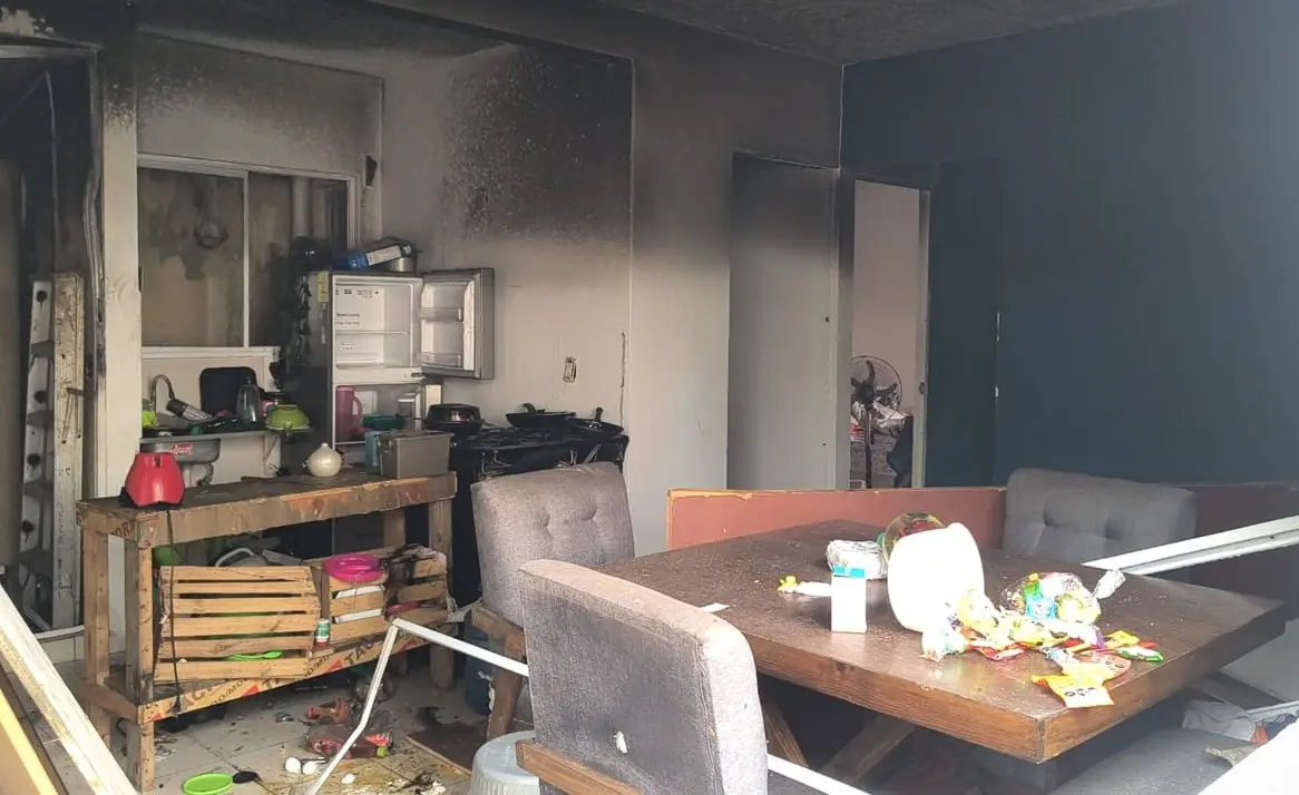 Suman 11 lesionados tras explosión en edificio de Veracruz