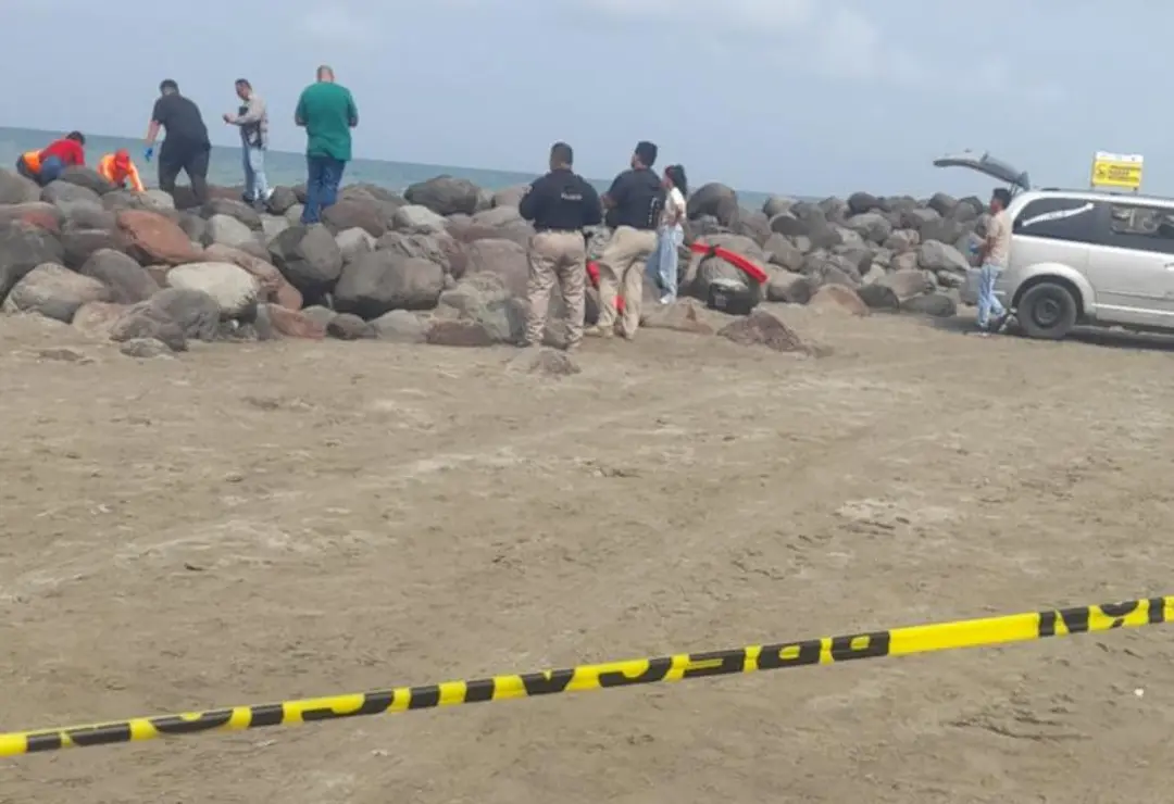 María, mujer hallada muerta en playa Mocambo de Boca del Río