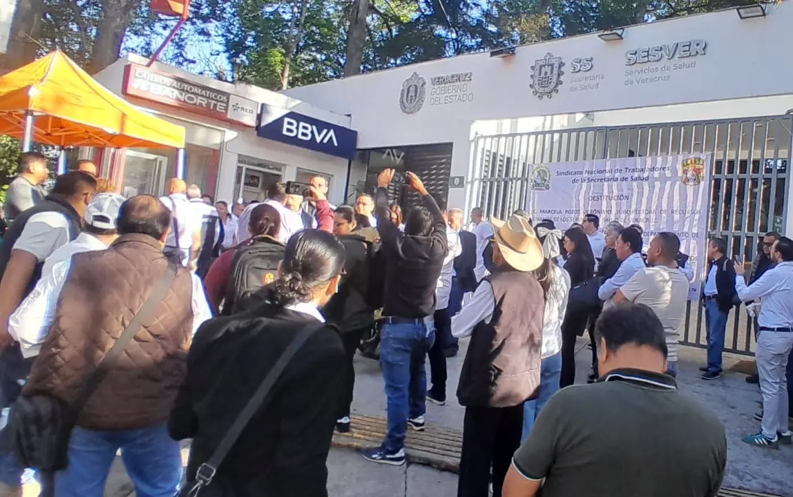 Trabajadores de Salud protestan en 60 hospitales de Veracruz