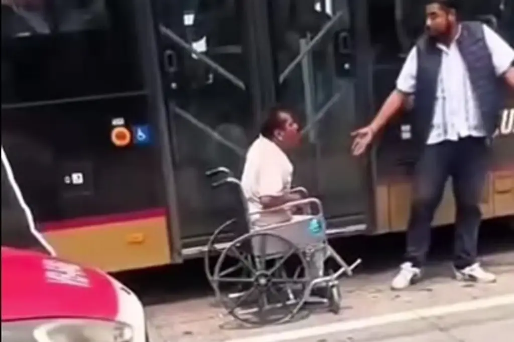 Le negaron que subiera al Ulúa porque iba en silla de ruedas ¿Qué pasó con el conductor?