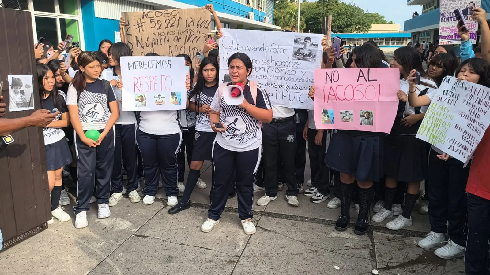 Crean fotos íntimas con IA para acosar a alumnas en secundaria de Veracruz